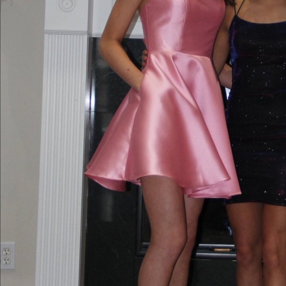 Homecoming dress - Picture 3 of 4